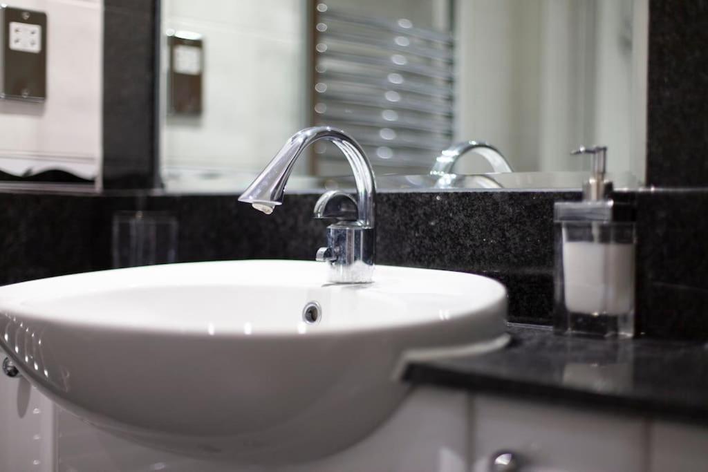 Thames View Apartment, Imperial Wharf London Luaran gambar
